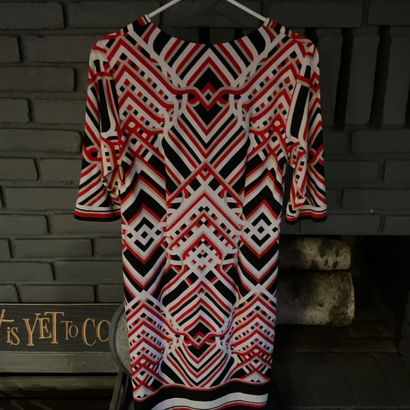 Women’s Size 6, The Dress Barn store dress - Picture 2 of 3